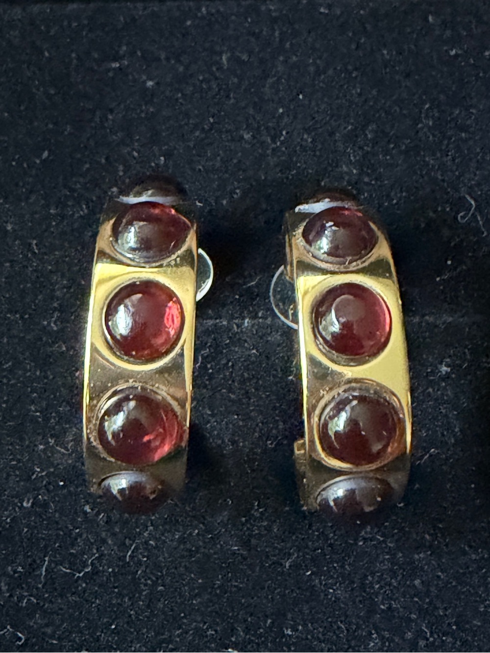 TRINA TURK 12-Karat Gold
Plated Tortoise Round Studs Hoops
Earrings